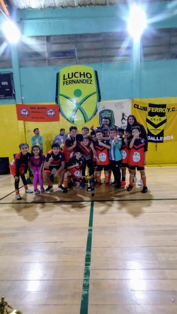 Gimnasio Municipal Lucho Fernández: Exitoso torneo en conmemoración a ...