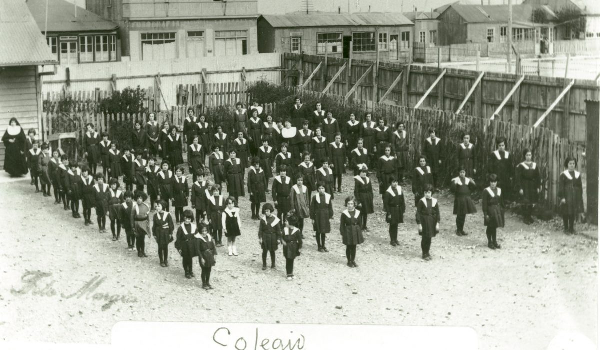 Roil-770 Colegio María Auxiliadora - Ed. 2 plantas abajo Fot. Francisco Ramos arriba Club Yugoslavo - 1933